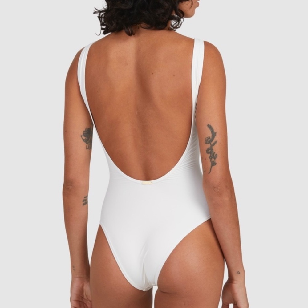🔥🔥BILLABONG - SUMMER TANKER ONE PIECE🔥🔥 - Picture 4 of 9